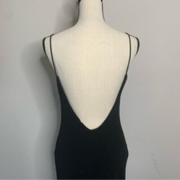 Dave & Johnny Vintage Black Plunging V-Back and Sheer Mesh Formal Maxi Dress - Picture 10 of 11